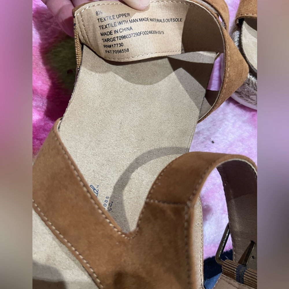 Universal Thread Platform Sandals - Picture 5 of 6